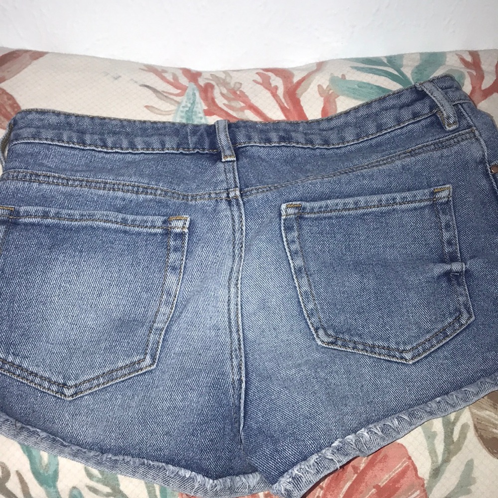 Pac Sun High Rise Blue Jean Shorts Size 25 - Picture 4 of 6